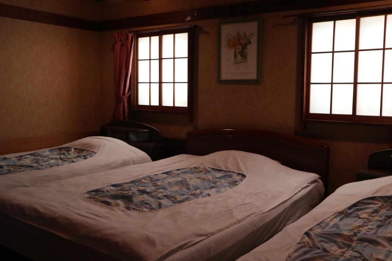 Hotel Daiki Osaca Quarto foto